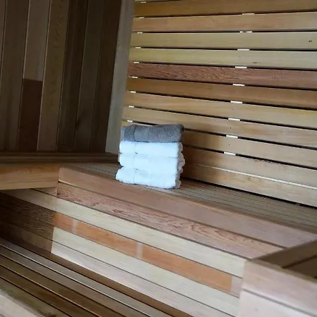 Avec Piscine Sauna Jacuzzi 롯지 *